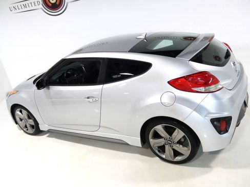 Used 2013 Hyundai Veloster Turbo image 12