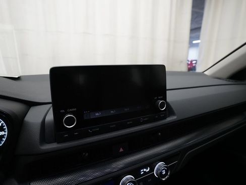 Used 2023 Honda CR-V LX image 6