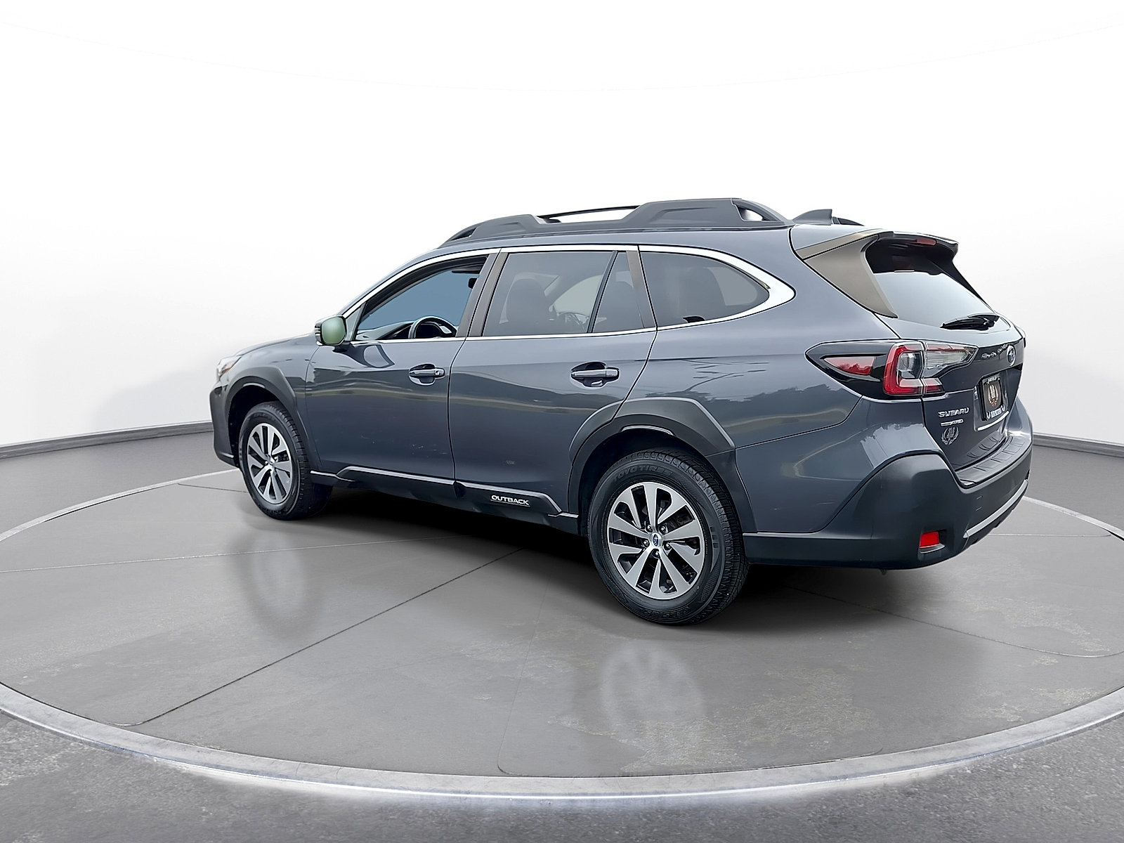 Used 2023 Subaru Outback Premium AWD/4WD image 6