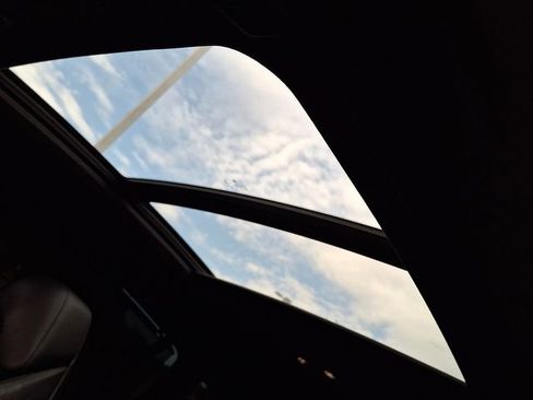 Used 2022 BMW X6 M w/ Competition Package image 23