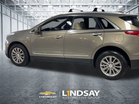 Used 2018 Cadillac XT5 Luxury w/ Driver Awareness Package image 7