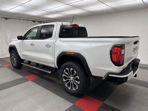 New 2026 GMC Canyon Denali image 4