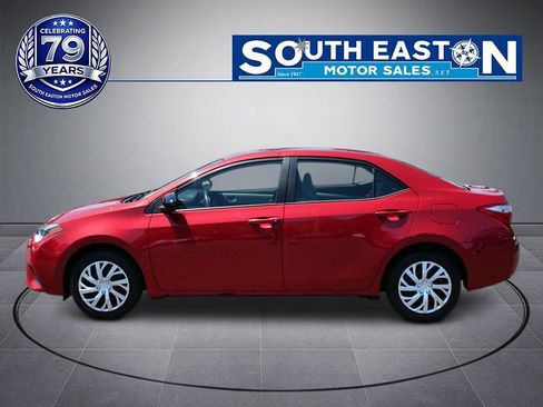 Used 2016 Toyota Corolla LE FWD image 7