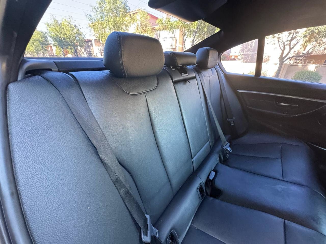 Used 2017 BMW 328d xDrive Sedan AWD/4WD image 25