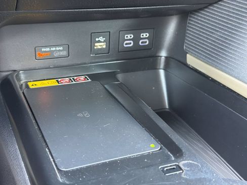 Used 2026 Toyota Camry SE FWD image 24