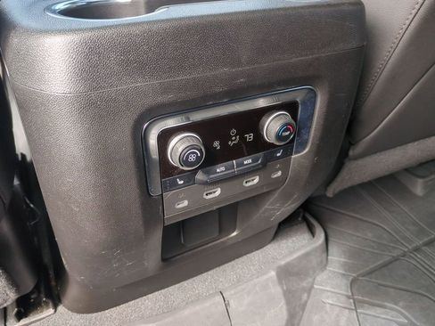 Used 2023 Chevrolet Tahoe High Country image 27