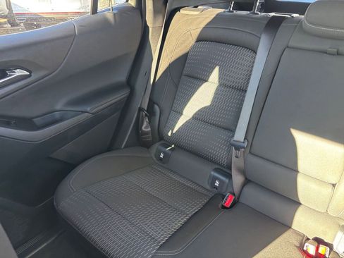 Used 2025 Chevrolet Equinox LT image 35