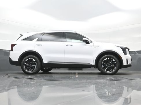 Used 2024 Kia Sorento S w/ Panoramic Sunroof Package AWD/4WD image 35