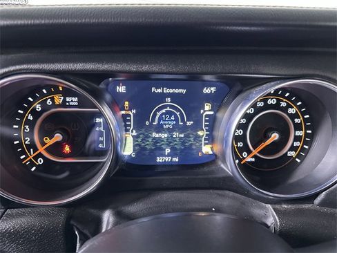 Used 2022 Jeep Gladiator Overland image 12