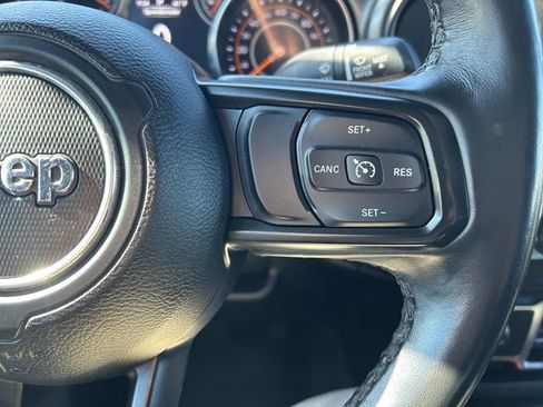 Used 2022 Jeep Gladiator Sport AWD/4WD image 31