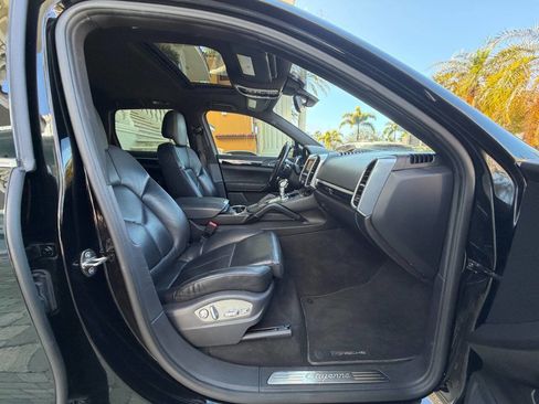 Used 2015 Porsche Cayenne Diesel image 22