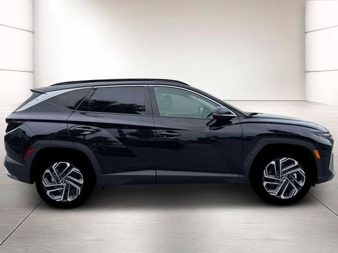 New 2026 Hyundai Tucson Limited FWD image 9