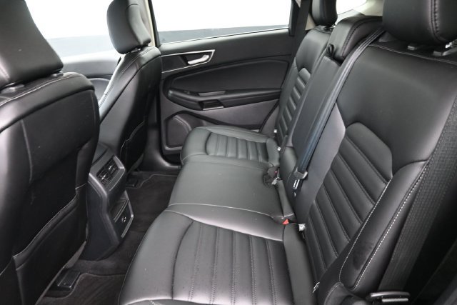 Used 2021 Ford Edge SEL AWD/4WD image 19