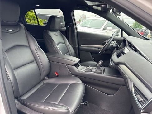 Used 2019 Cadillac XT4 Premium Luxury w/ Cold Weather Package AWD/4WD image 29