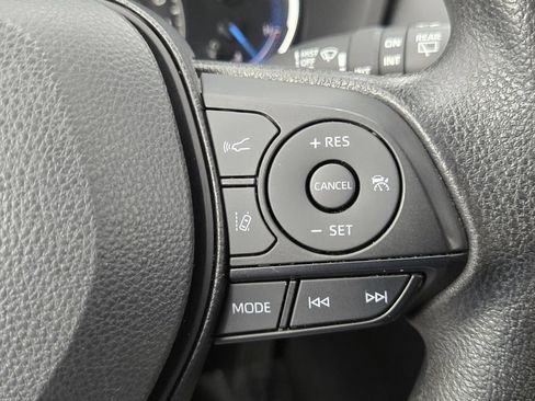 Used 2024 Toyota RAV4 XLE AWD/4WD image 26