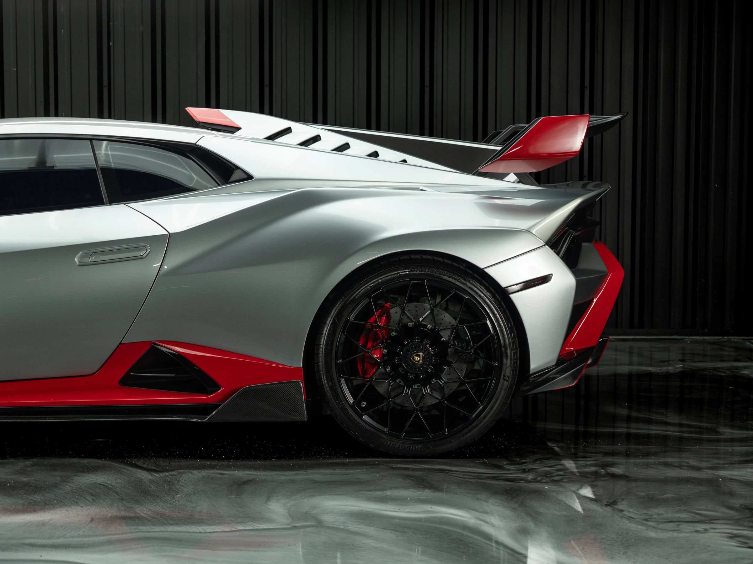 Used 2023 Lamborghini Huracan STO RWD image 10