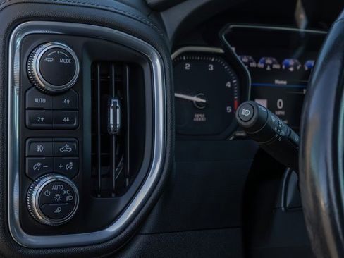 Used 2022 GMC Sierra 3500 Denali image 23