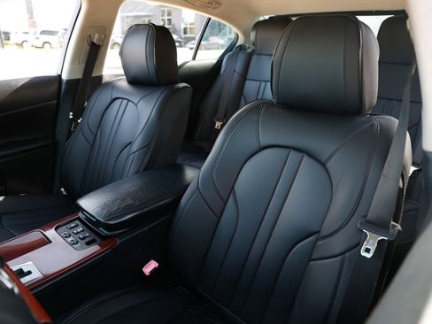 Used 2011 Lexus GS 450h image 9