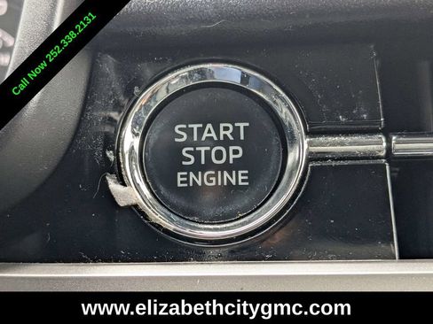 Used 2022 Mitsubishi Outlander SE image 32