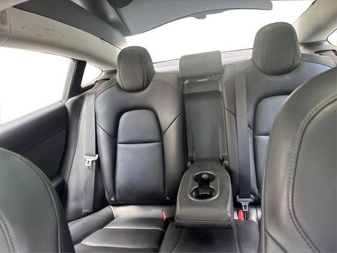 Used 2020 Tesla Model 3 Standard Range Plus image 25