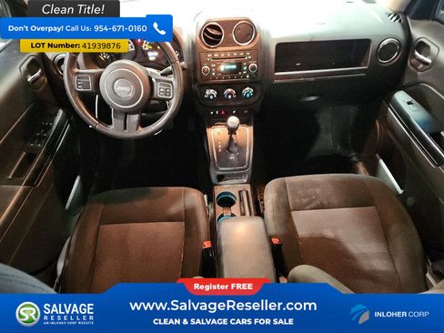 Used 2017 Jeep Patriot Latitude AWD/4WD image 11