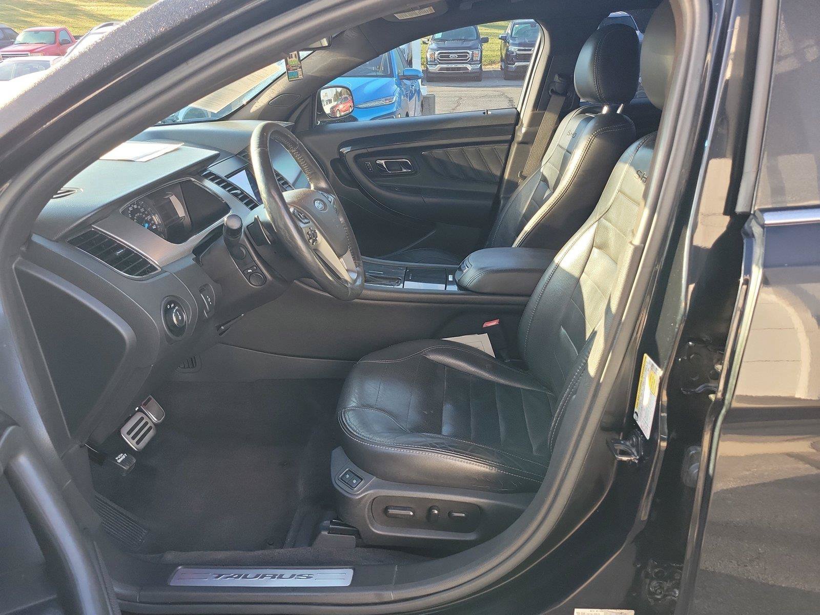 Used 2017 Ford Taurus SHO AWD/4WD image 15