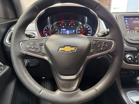 Used 2024 Chevrolet Equinox LT FWD image 16