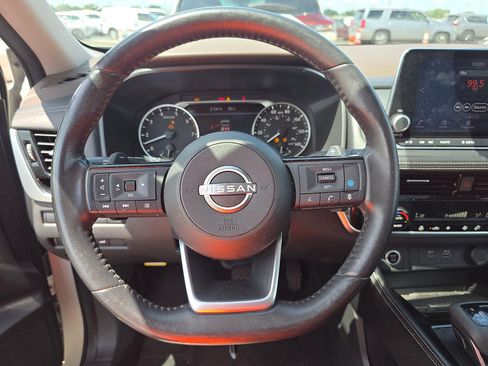 Used 2023 Nissan Rogue SL FWD image 7