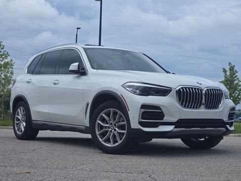 Used 2022 BMW X5 xDrive40i w/ Premium Package AWD/4WD image 2