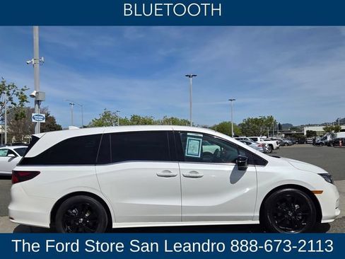 Used 2023 Honda Odyssey Sport image 7