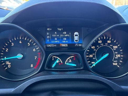 Used 2019 Ford Escape SE image 9