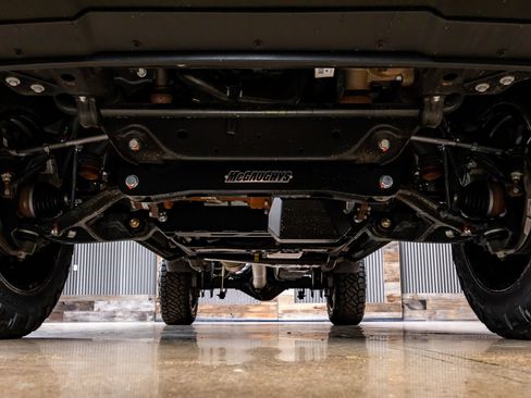 Used 2025 GMC Sierra 2500 AT4 w/ Technology Package image 15