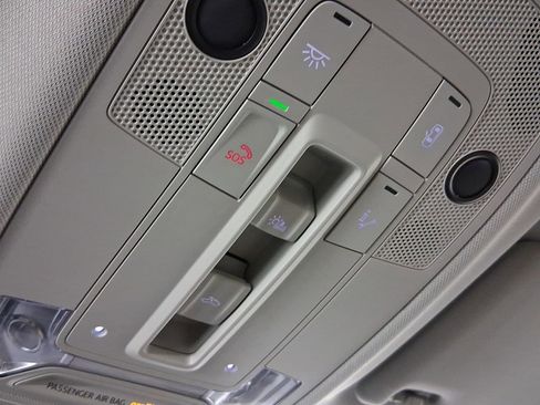 New 2025 Audi Q3 2.0T Premium w/ Convenience Package image 17