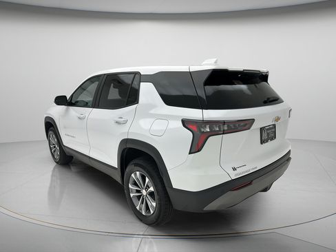 Used 2025 Chevrolet Equinox LT AWD/4WD image 6