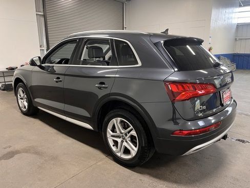 Used 2018 Audi Q5 2.0T Premium Plus w/ Premium Plus Package image 3