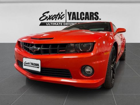 Used 2010 Chevrolet Camaro SS w/ RS Package RWD image 9