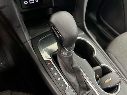 Used 2022 Chevrolet Equinox LT FWD image 17