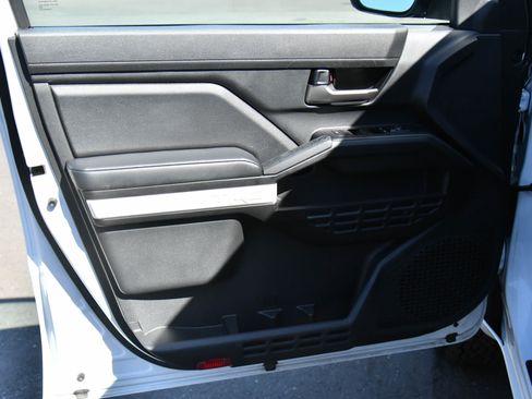 Used 2024 Toyota Tacoma TRD Off-Road image 13