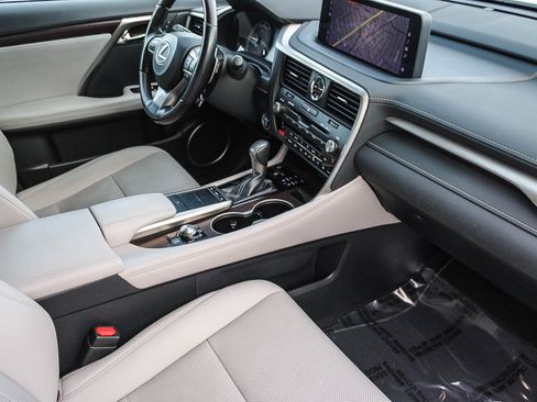 Used 2020 Lexus RX 450h AWD w/ Premium Package image 17