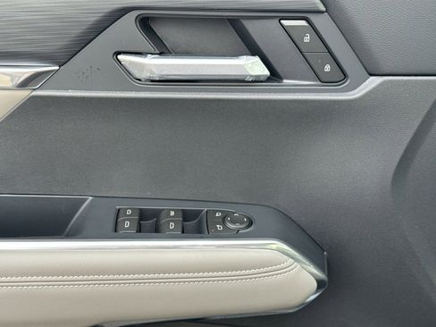 New 2026 GMC Acadia Elevation image 15