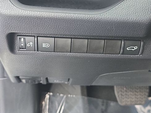 Used 2024 Toyota RAV4 XLE w/ Convenience Package image 32