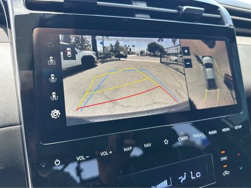 Used 2022 Hyundai Santa Cruz Limited AWD/4WD image 6