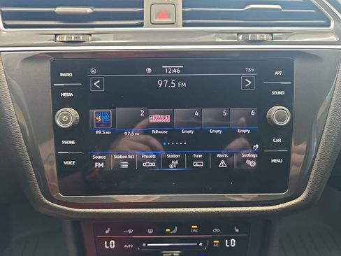 Used 2024 Volkswagen Tiguan SE image 23