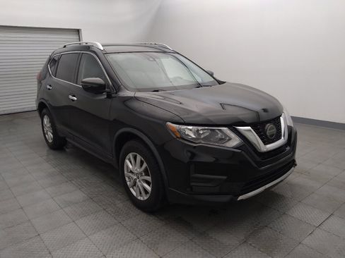 Used 2019 Nissan Rogue SV image 13