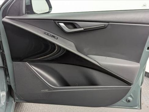 Used 2023 Kia Niro SX Touring FWD image 21