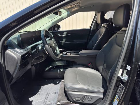 Used 2022 Kia EV6 Wind w/ Wind Technology Package AWD/4WD image 15