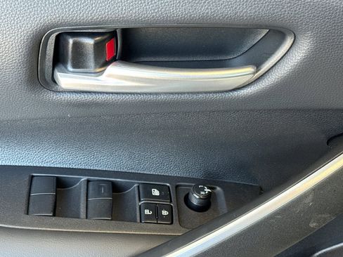 Used 2023 Toyota Corolla SE FWD image 15
