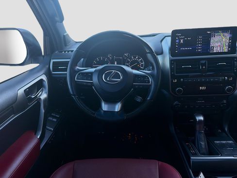 Used 2023 Lexus GX 460 Premium w/ Accessory Package AWD/4WD image 20