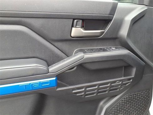 Used 2024 Toyota Tacoma TRD Off-Road image 7