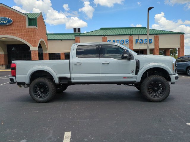 New 2026 Ford F250 Lariat w/ Black Appearance Package AWD/4WD image 4